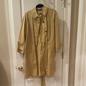 Gucci Tan Women's Trench Coat